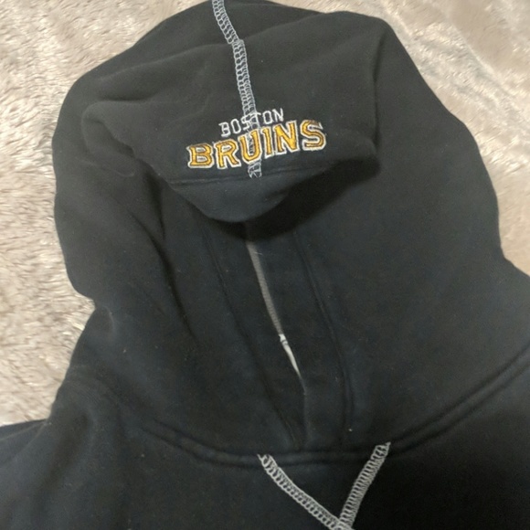 Bruins sweatshirt - Picture 2 of 8